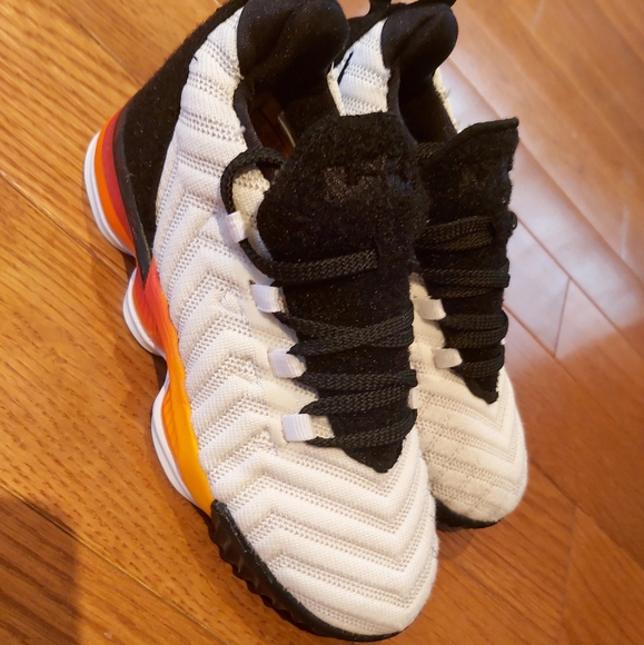 Nike toddler boys sneakers - Picture 7 of 8